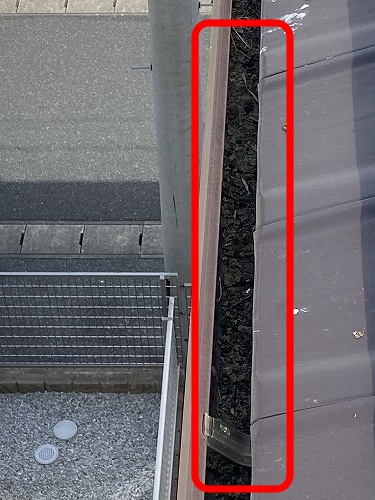 太陽光パネル　フン被害　鳥の巣